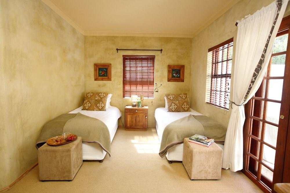 Bed and Breakfast Marianne Wine Estate Стелленбос Экстерьер фото